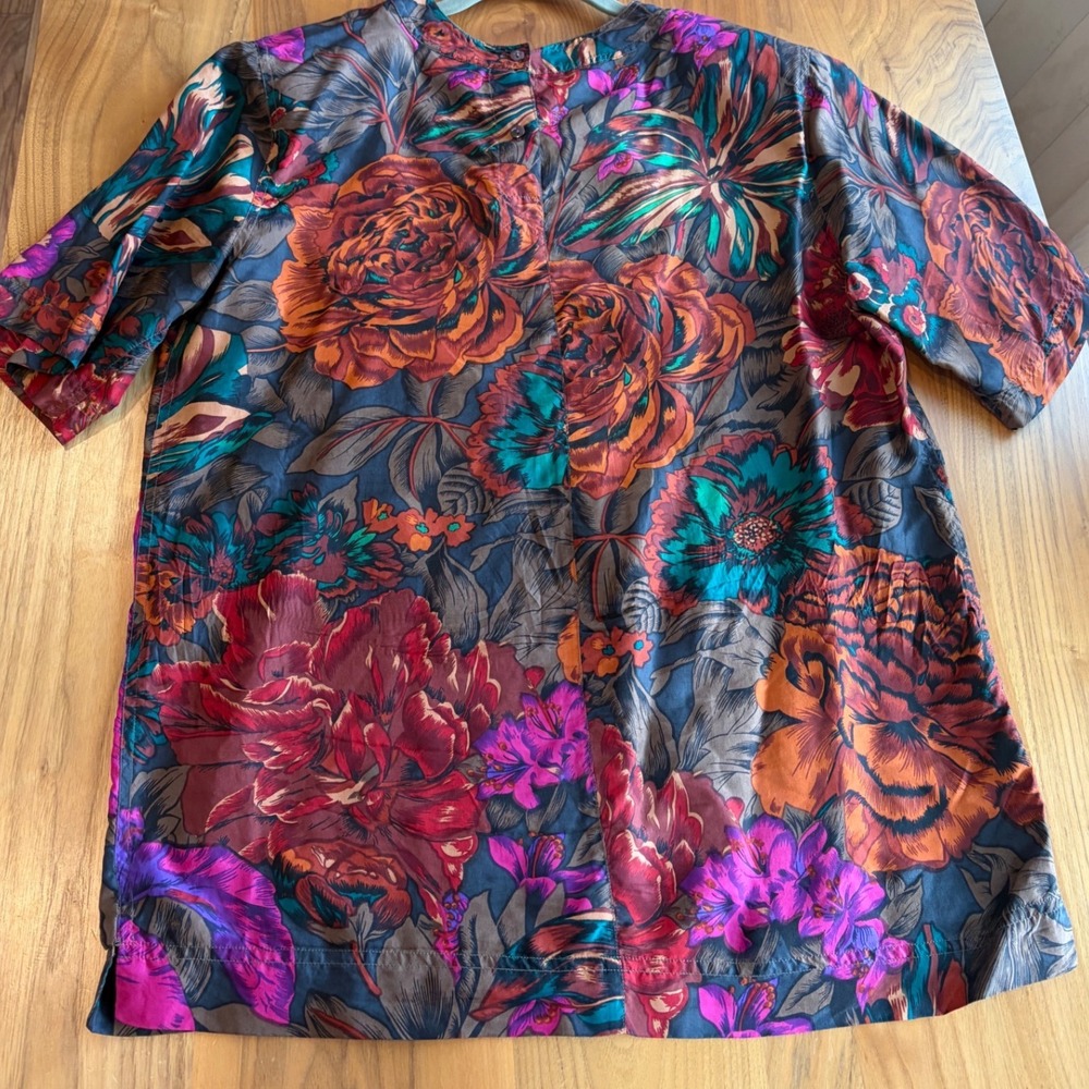 Potomac Collection Womens 100% Silk Floral Short Sleeve Blouse Top Multicolor M - Picture 6 of 8